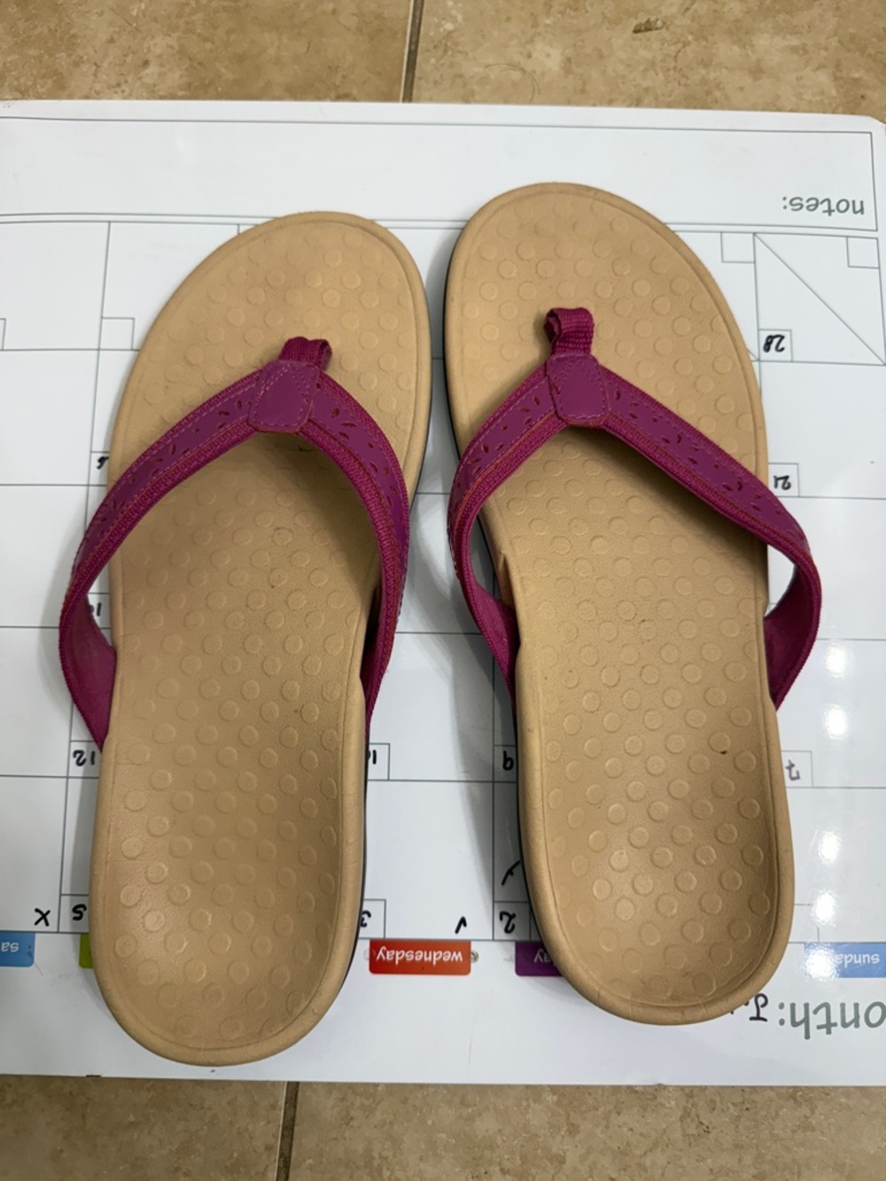 Vionic Women's Magenta Thong Sandals with Tan Footbed